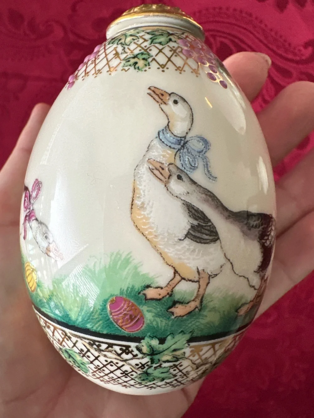 Vintage 1996 Lenox China Treasures Porcelain Easter Egg Geese & Grapevine